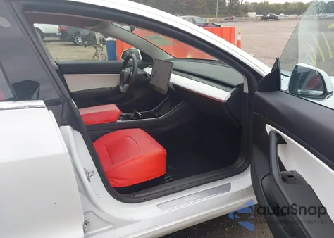 2019 Tesla Model 3 Long Range/Mid Range/Standard Range/Standard Range Plus from USA, damaged, VIN 5YJ3E1EA1KF318011